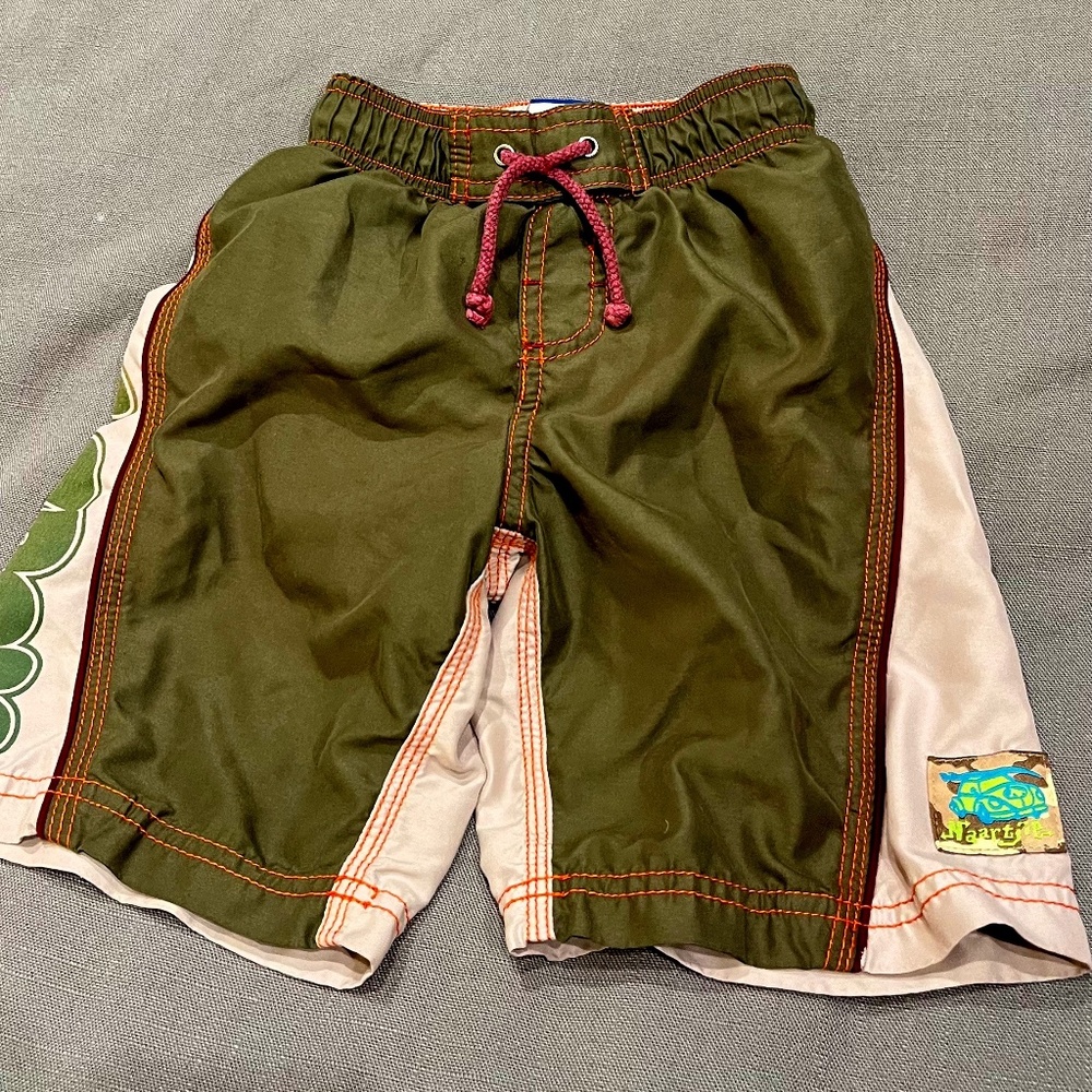 Swim shorts size 3t